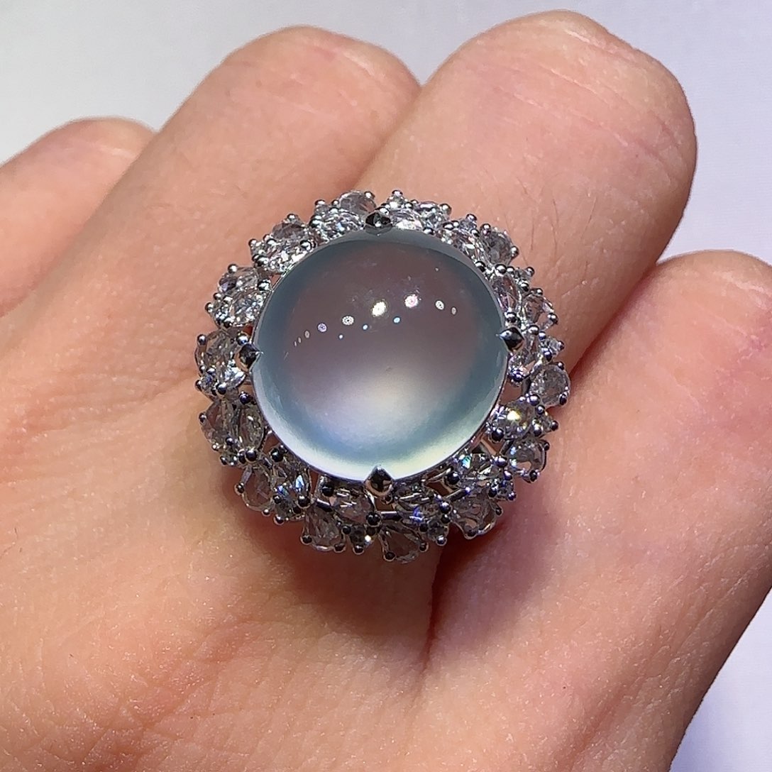 翡翠戒指18K金镶嵌戒指