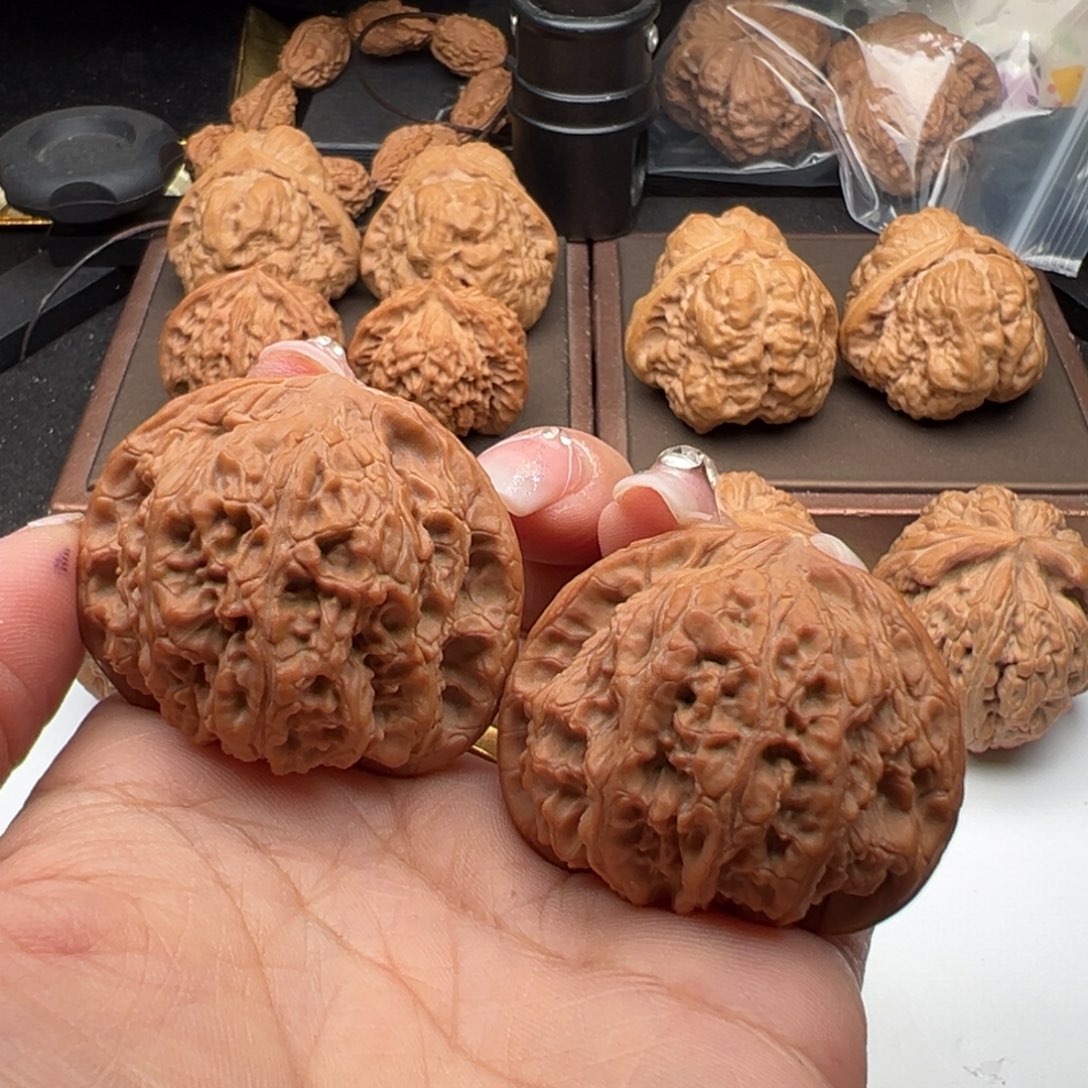 文玩核桃把件龙洞峪42