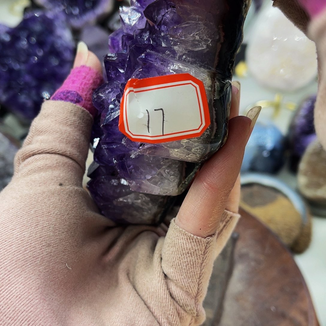 水晶随形摆件未镶嵌