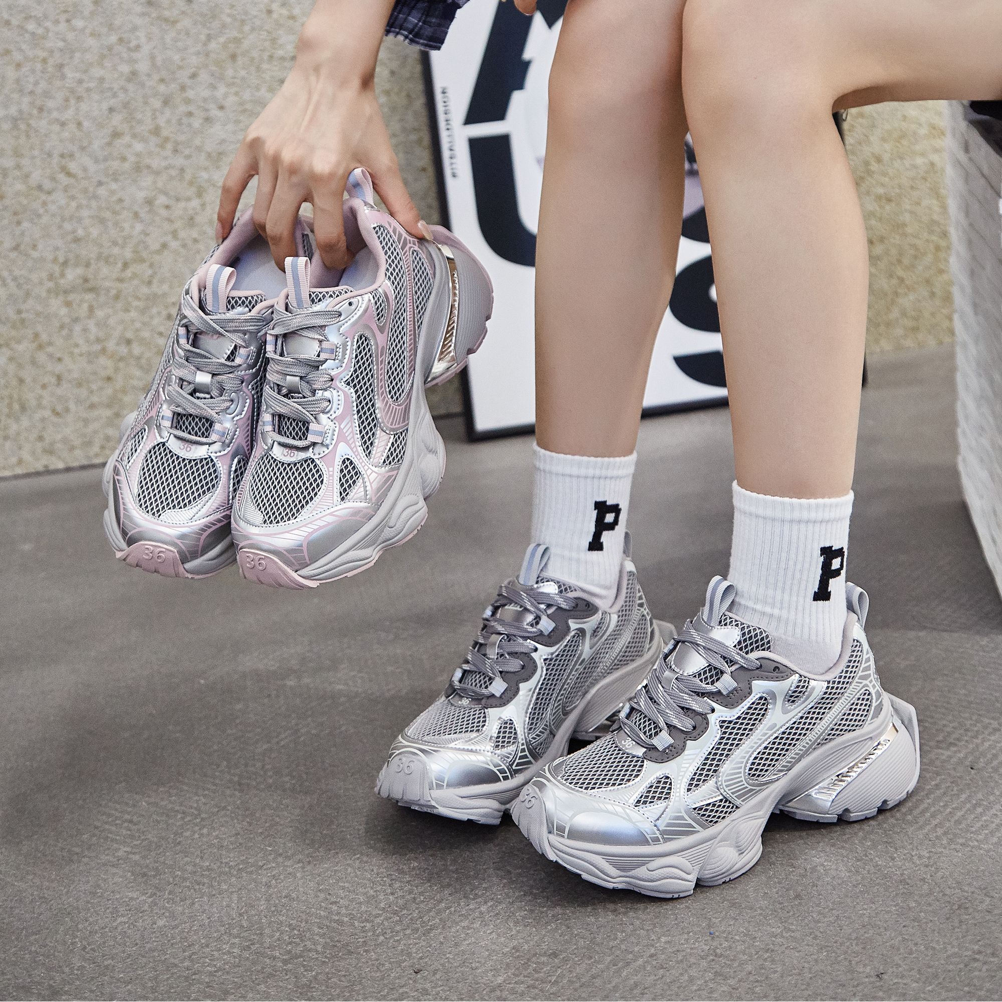 轻便时尚时尚休闲鞋休闲风休闲鞋防臭系带老爹鞋网面