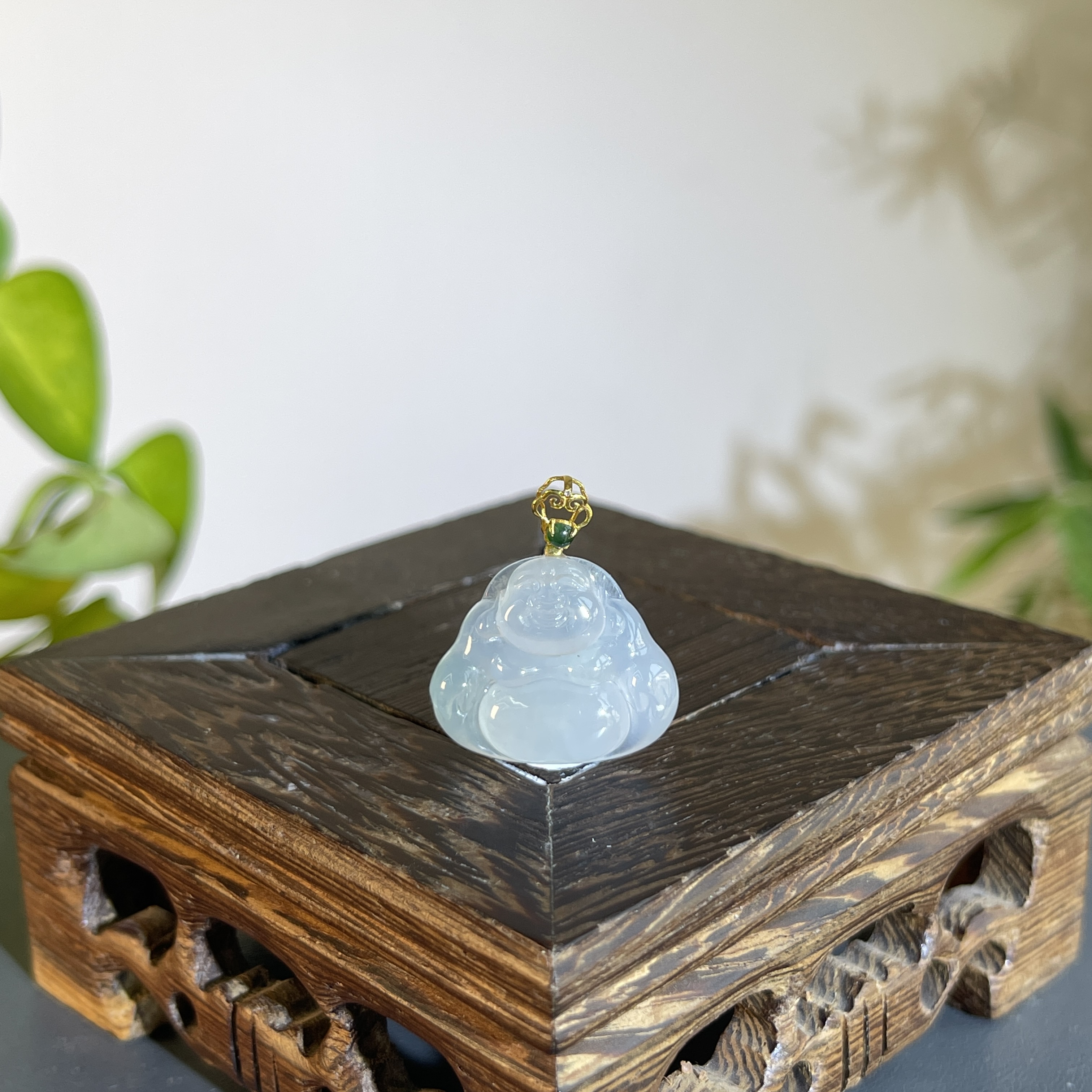 JTA01-68  天然缅甸翡翠A货 18K金扣头佛公