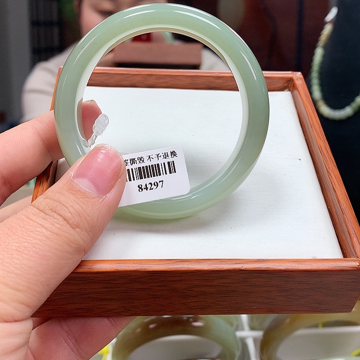 和田玉手镯未镶嵌51