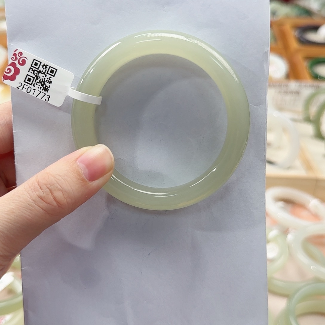 和田玉手镯未镶嵌Y*53