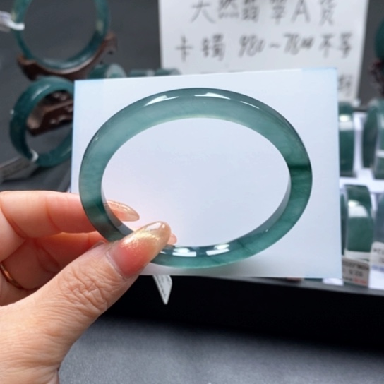 翡翠手镯未镶嵌58尺寸