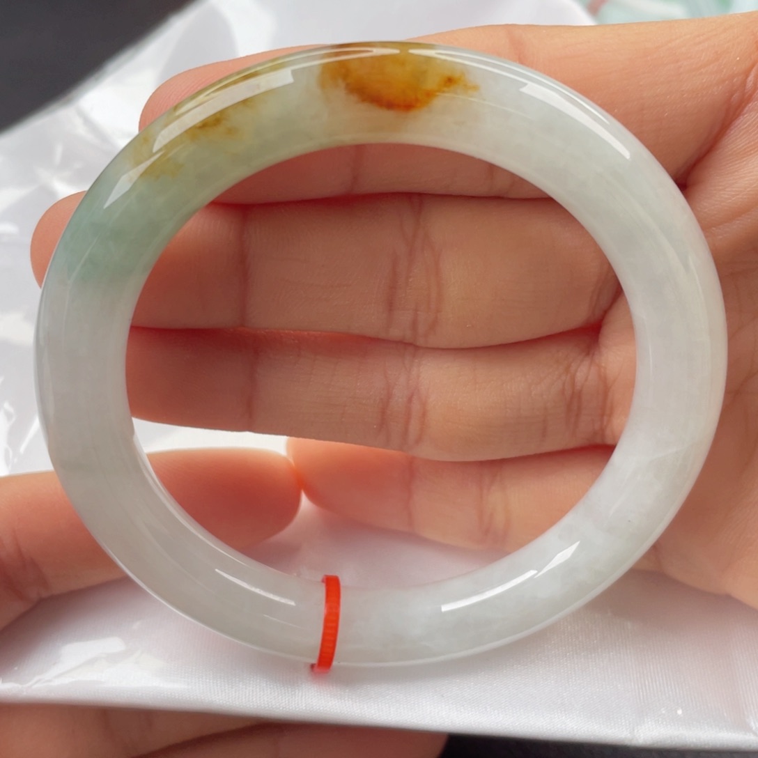 翡翠手镯（圆镯）未镶嵌