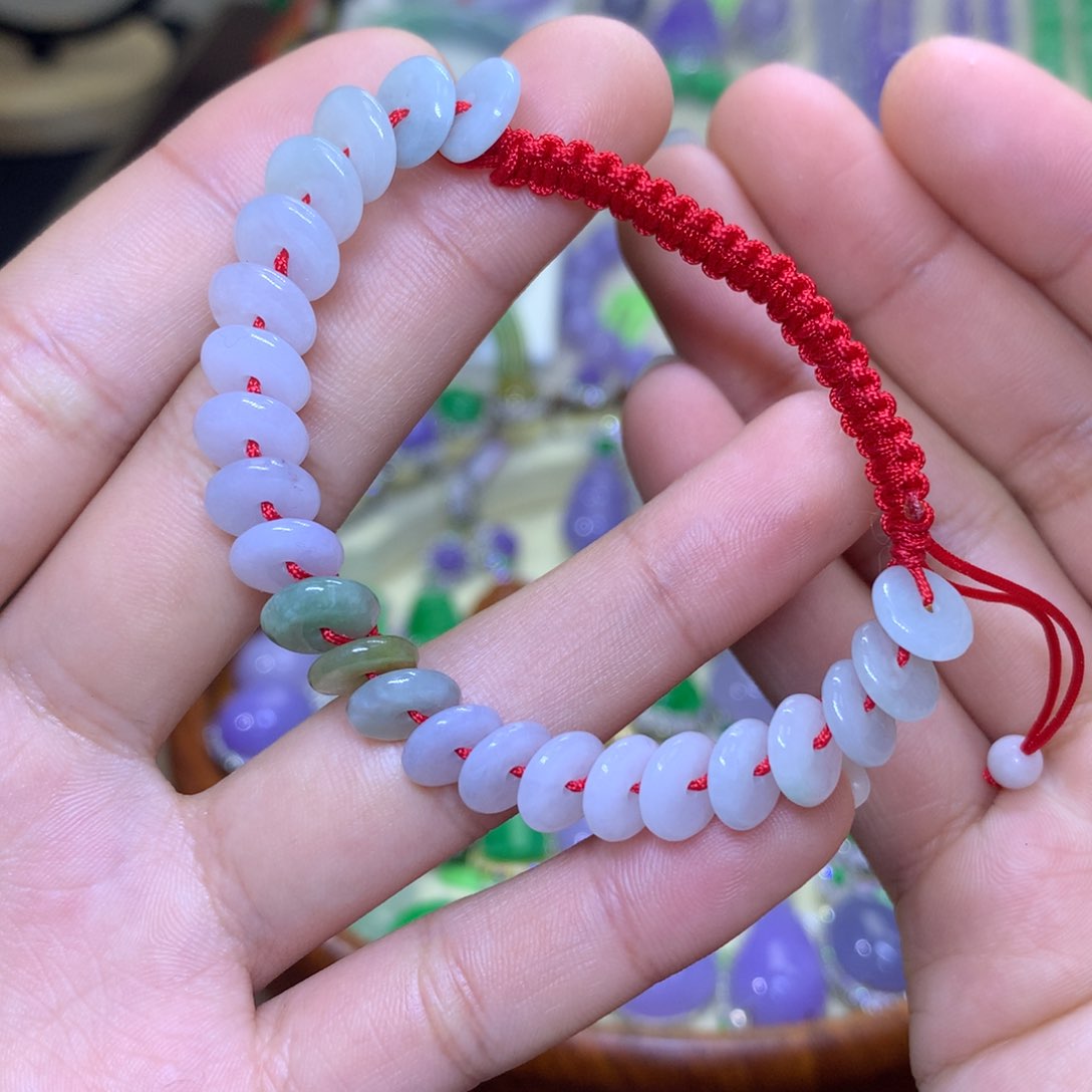 翡翠颈饰未镶嵌翡翠（返）