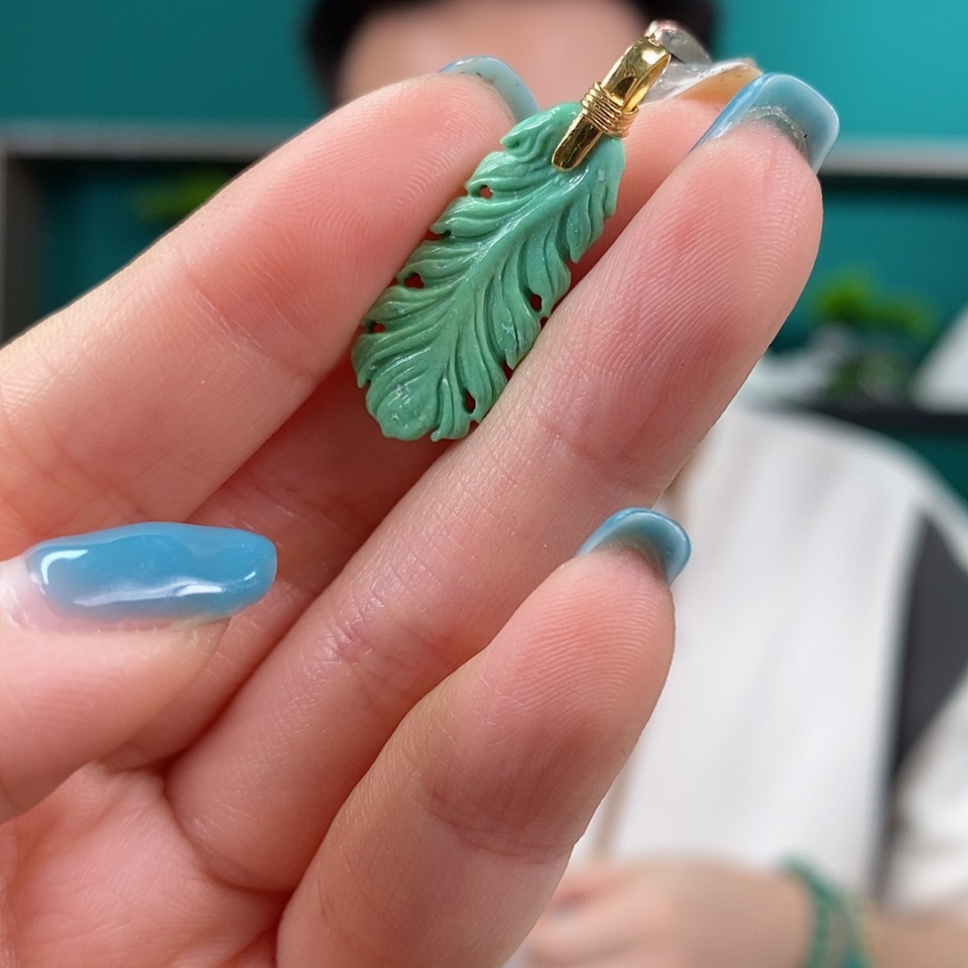 绿松石珠宝奇石18K金镶嵌