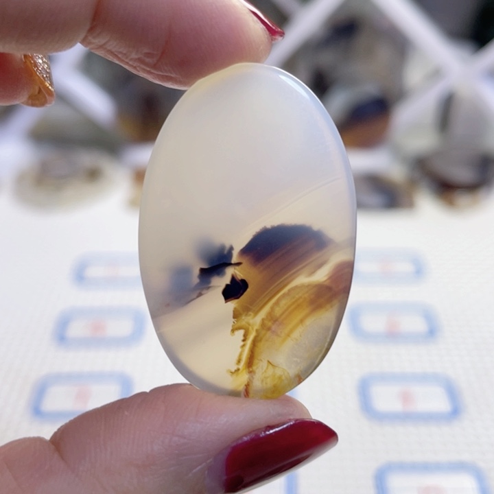 玛瑙/玉髓颈饰合金