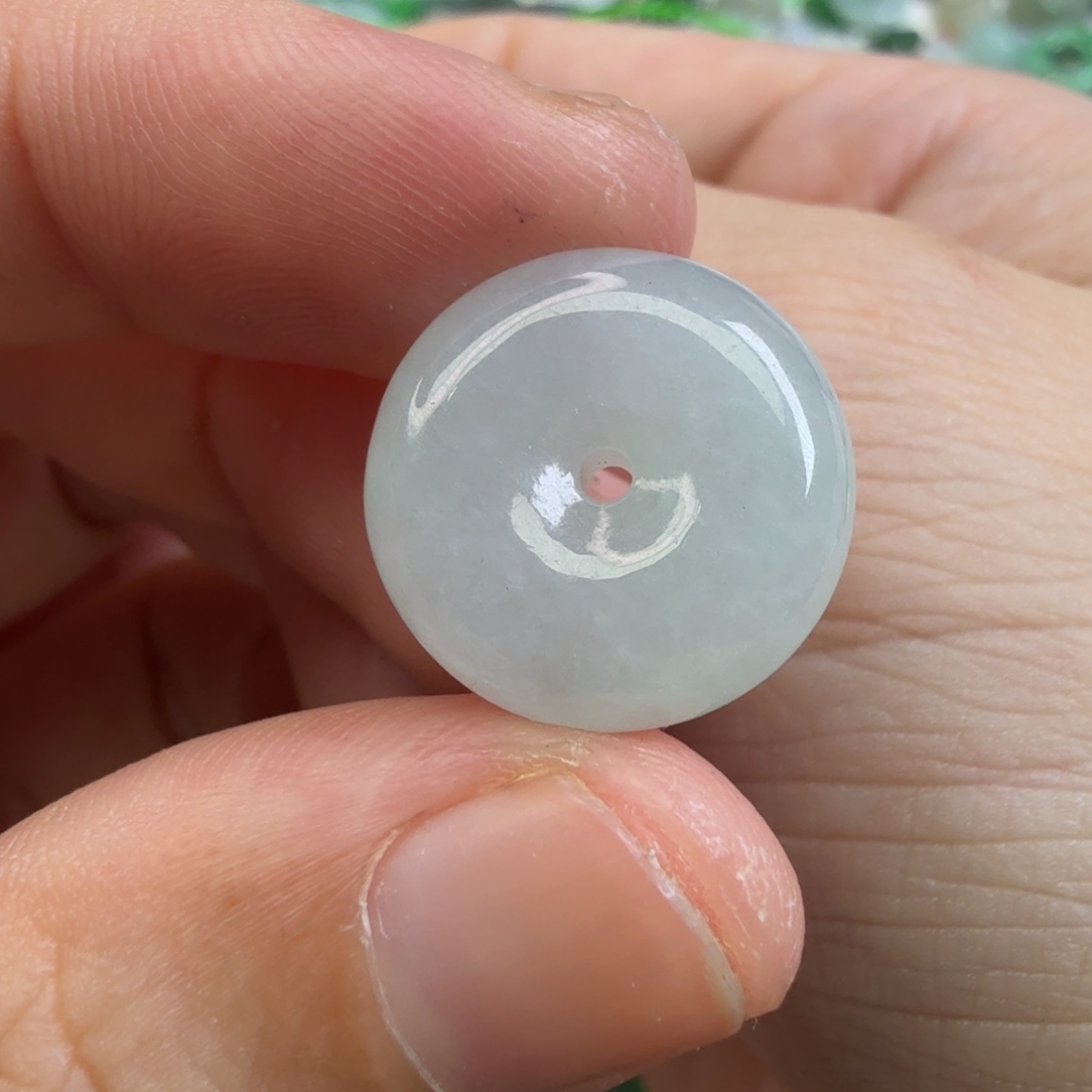 翡翠未镶嵌颈饰46