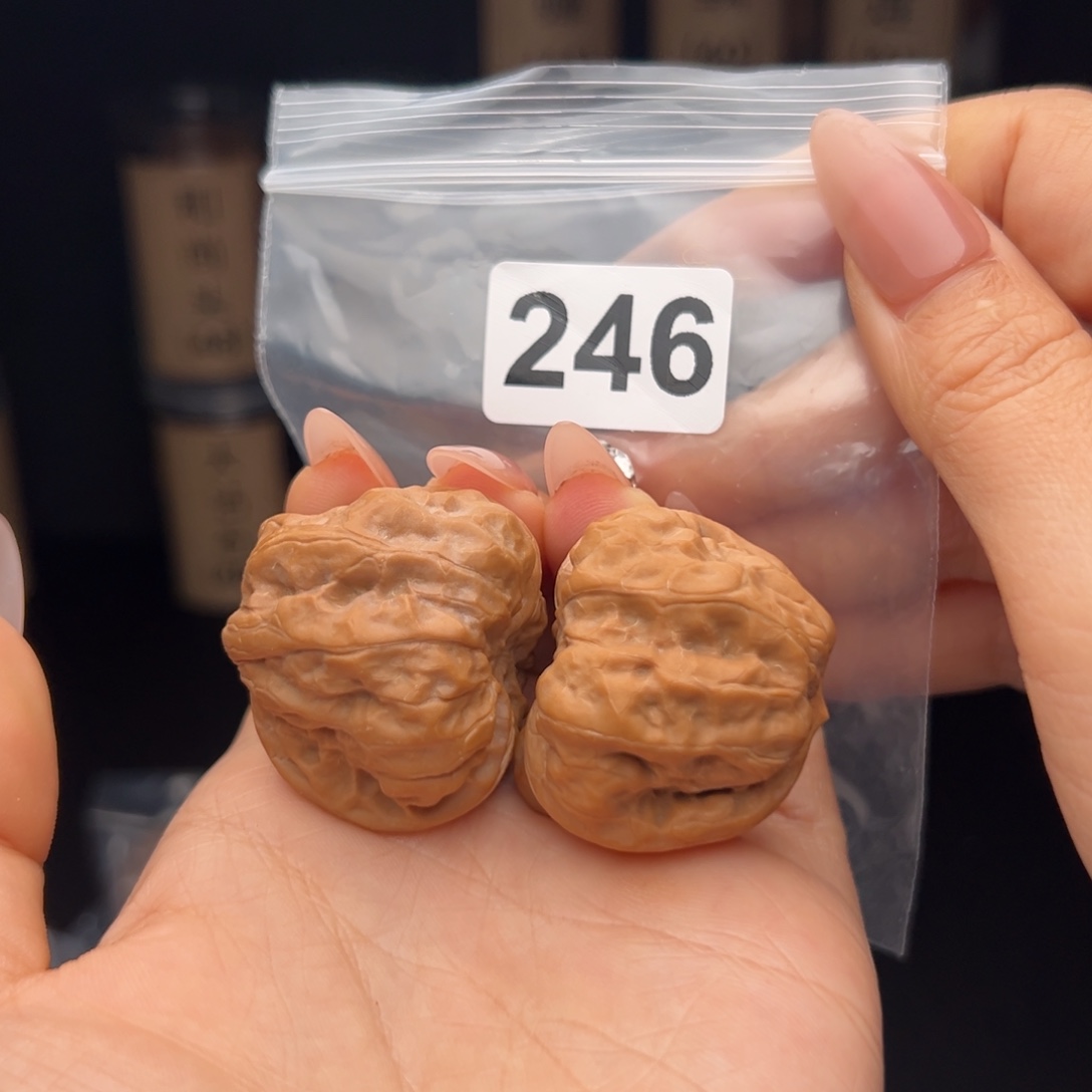 文玩核桃吊坠蛤蟆头39