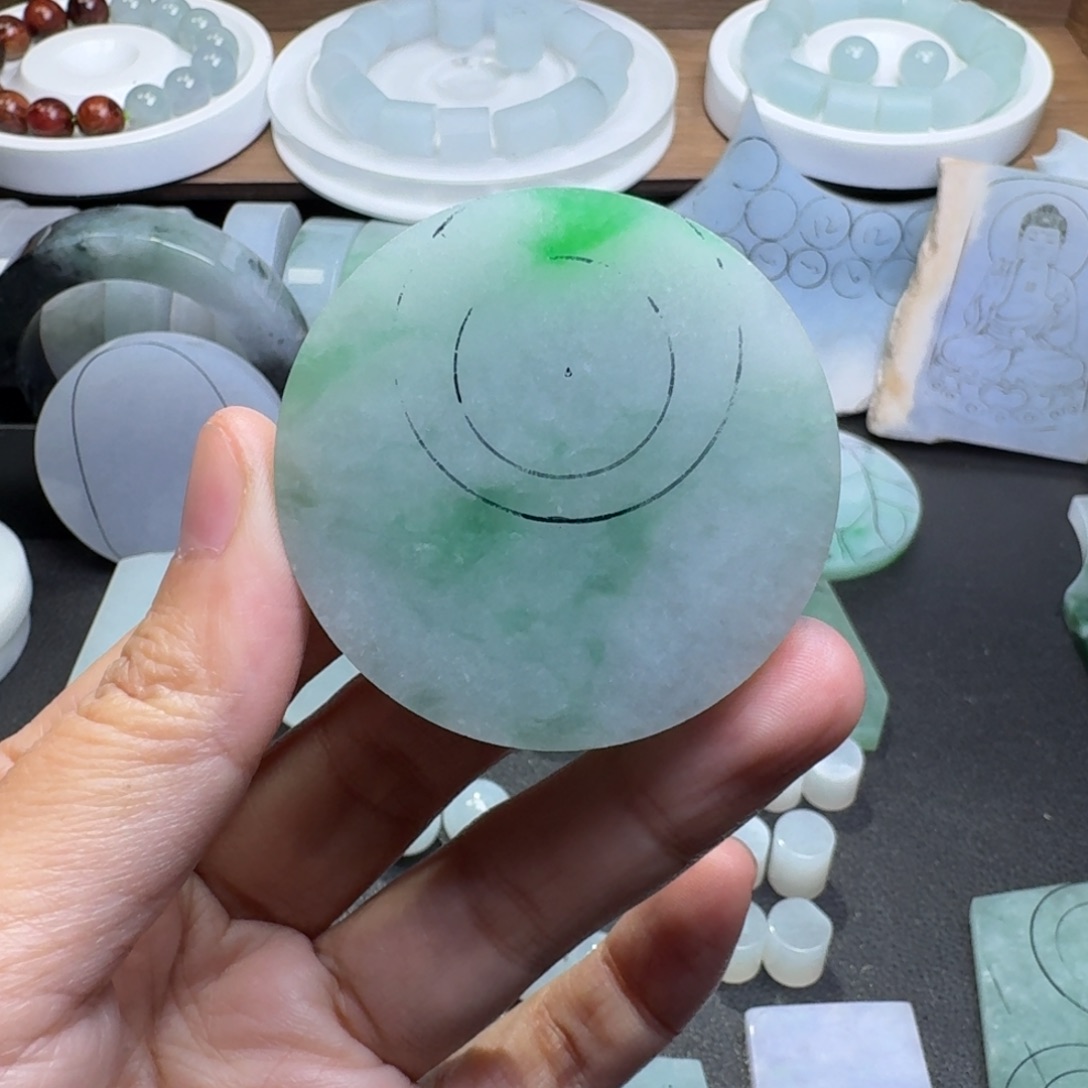 @***仔定制翡翠未镶嵌定制2件牌子