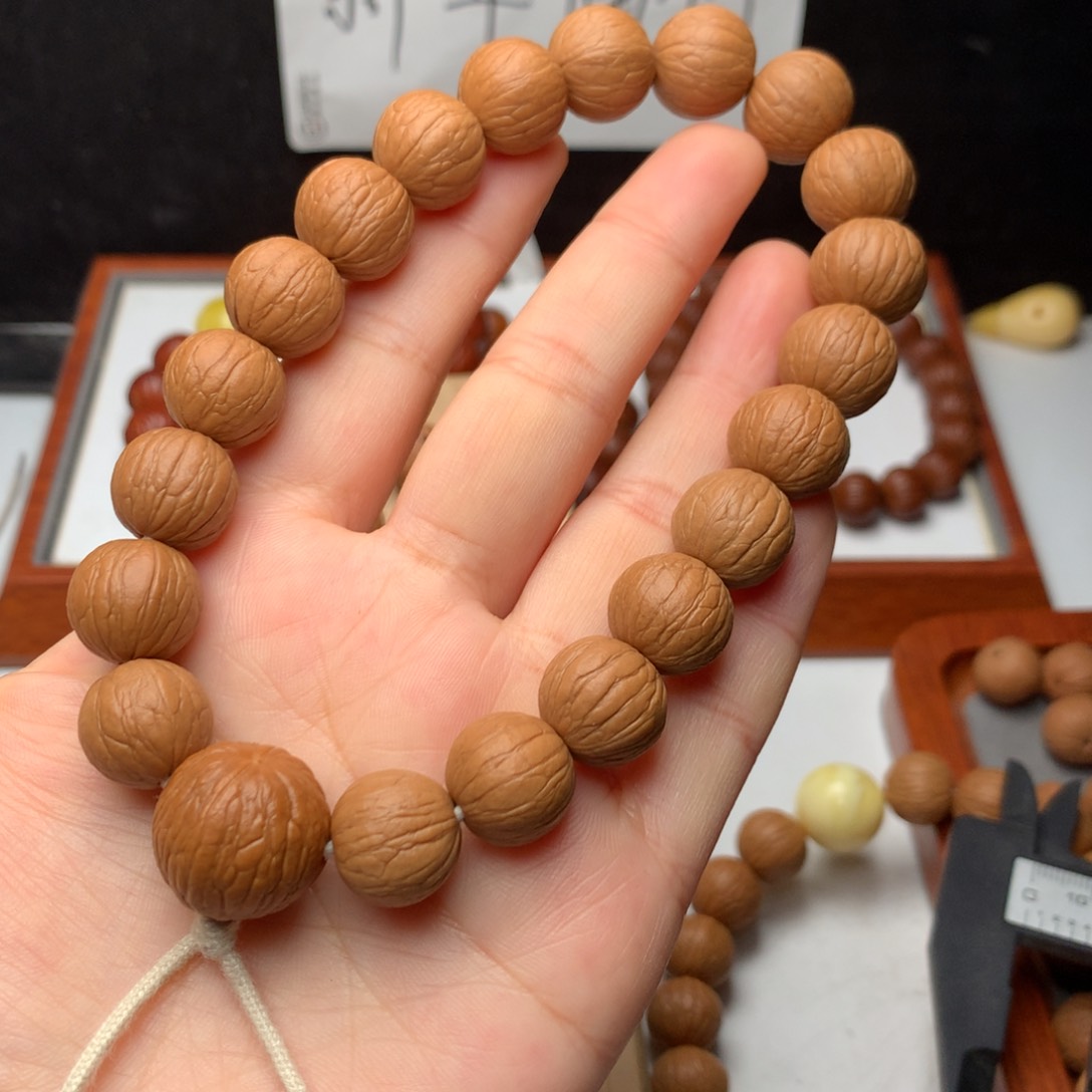 猴头核桃吊坠旧**谢聚宝盆