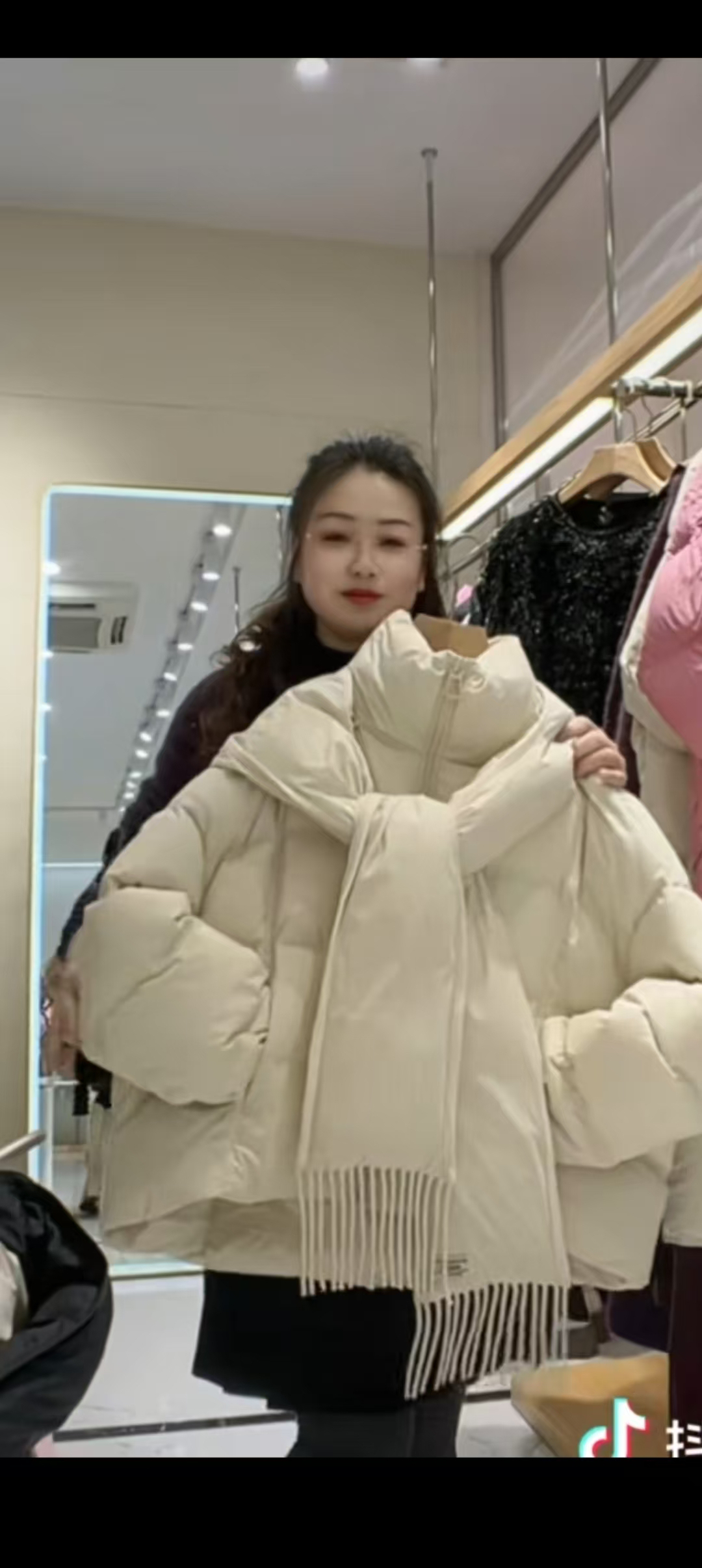 INLIFE可拆卸围巾款短款黑色羽绒服（白色无）
