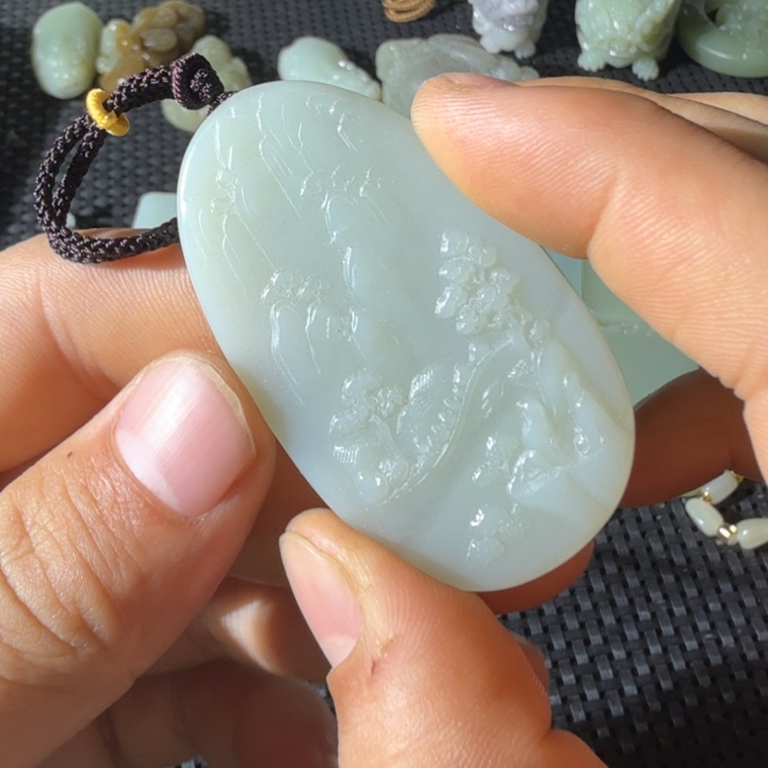 和田玉未镶嵌颈饰