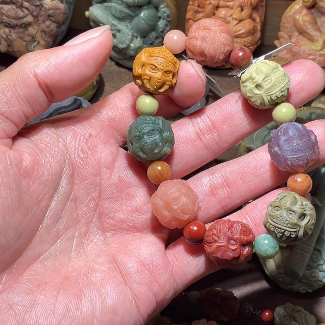 K****石英质玉未镶嵌吊坠10