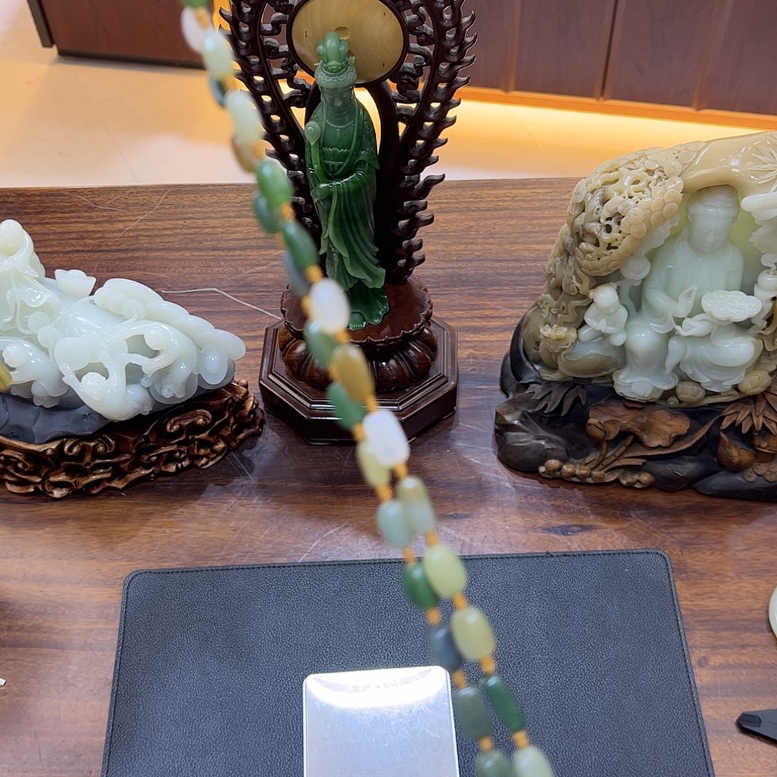 和田玉未镶嵌项链