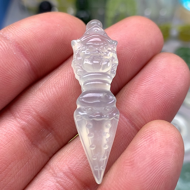 蛇纹石玉挂坠未镶嵌