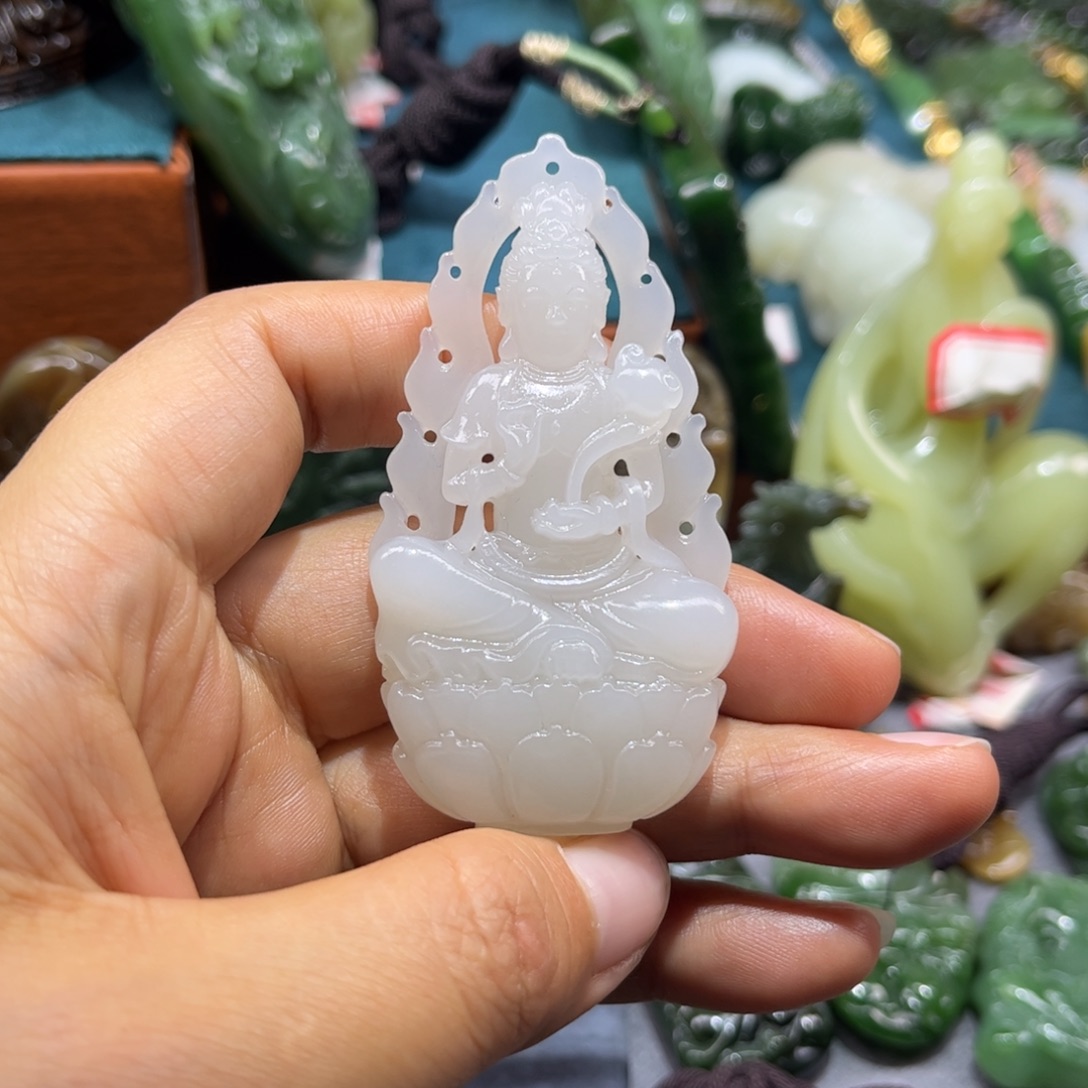 和田玉未镶嵌颈饰