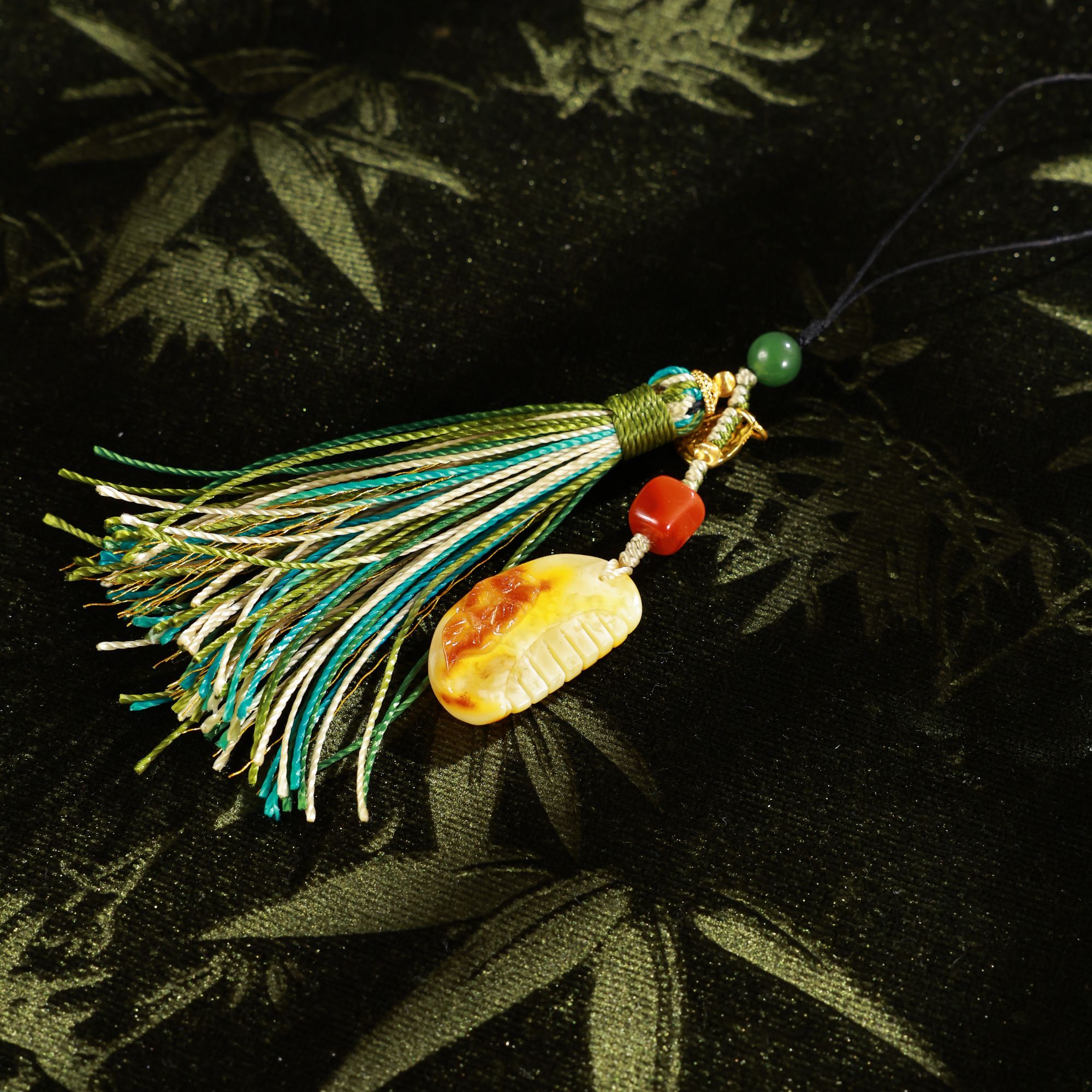 【一梳百顺】心如珠宝 蜜蜡小梳子包挂