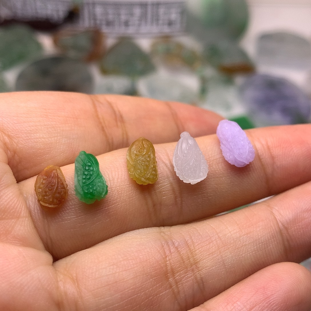 定制翡翠未镶嵌天然翡翠定制