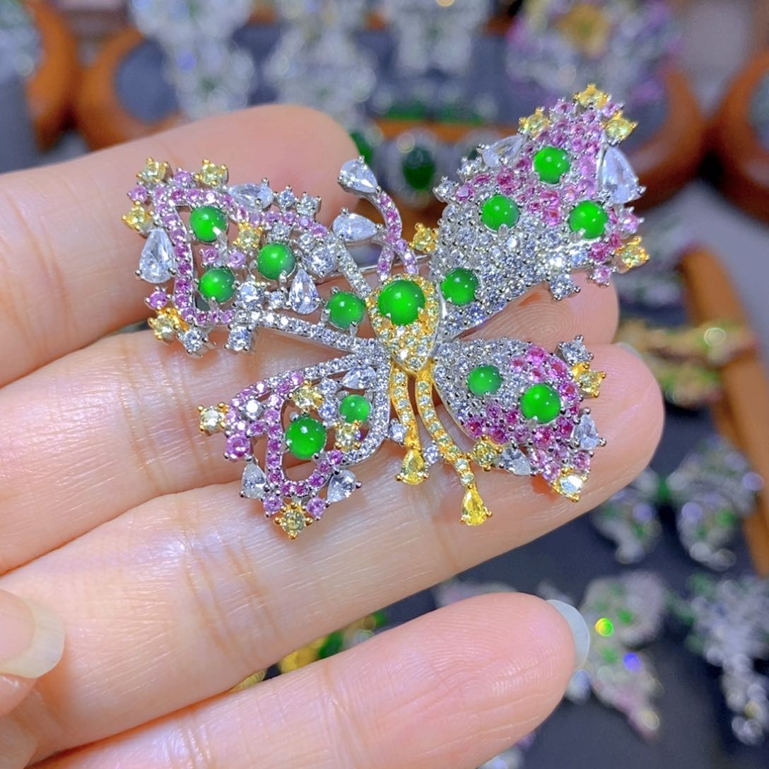 翡翠颈饰银S925镶嵌天然翡翠