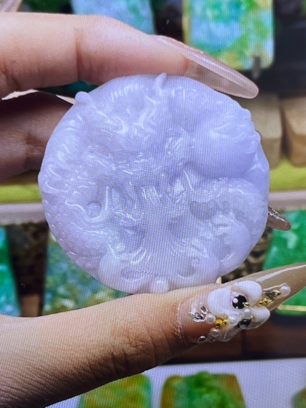 翡翠A货 一物一证多样发