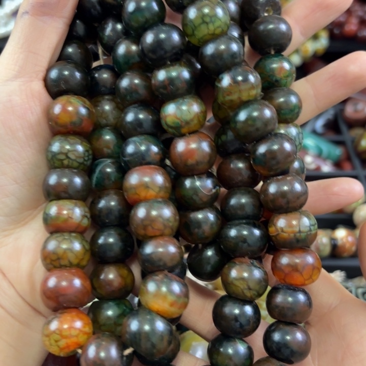 ****养玛瑙/玉髓未镶嵌颈饰