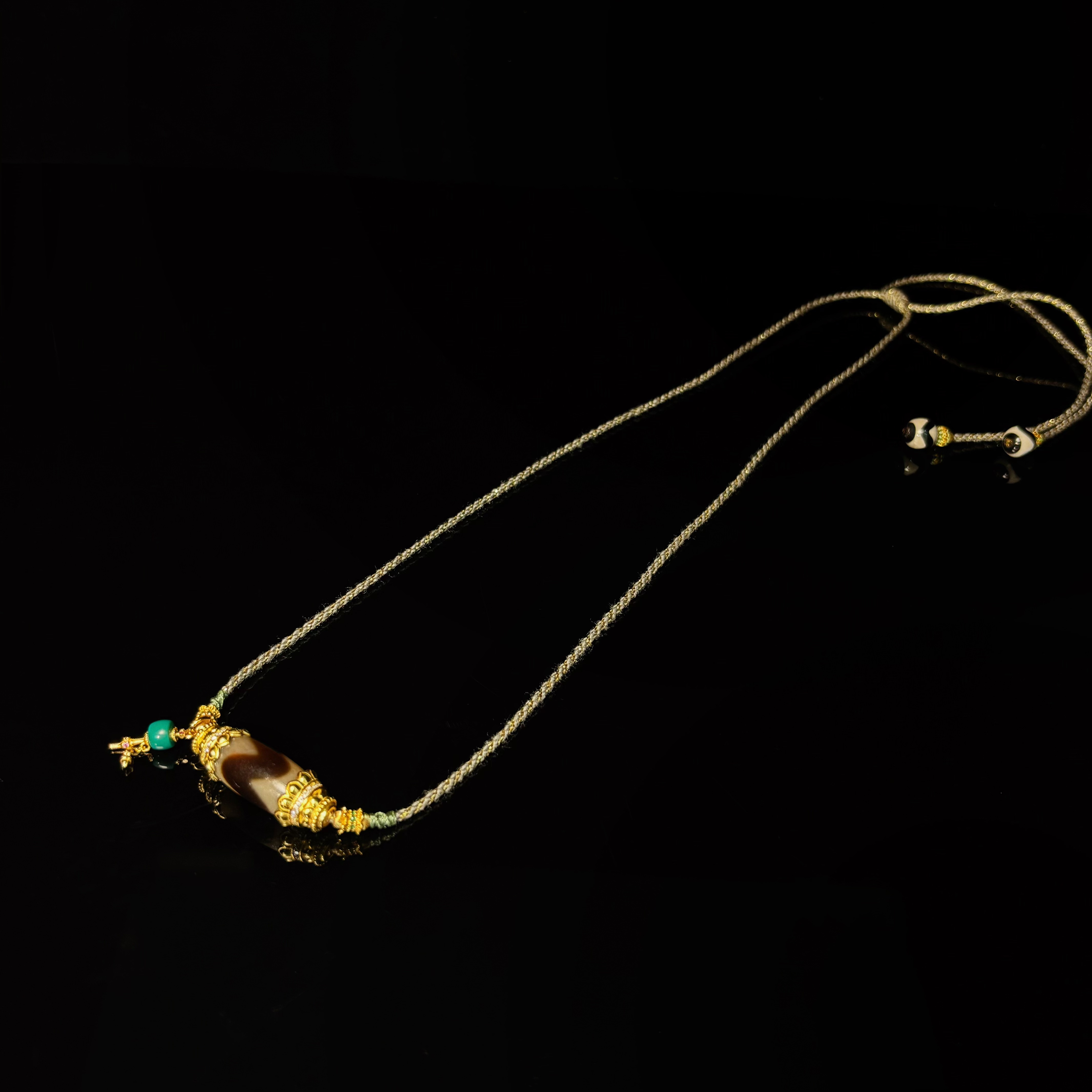 玄辉   虎牙天珠吊坠 百搭绳 4070 多样性发一件