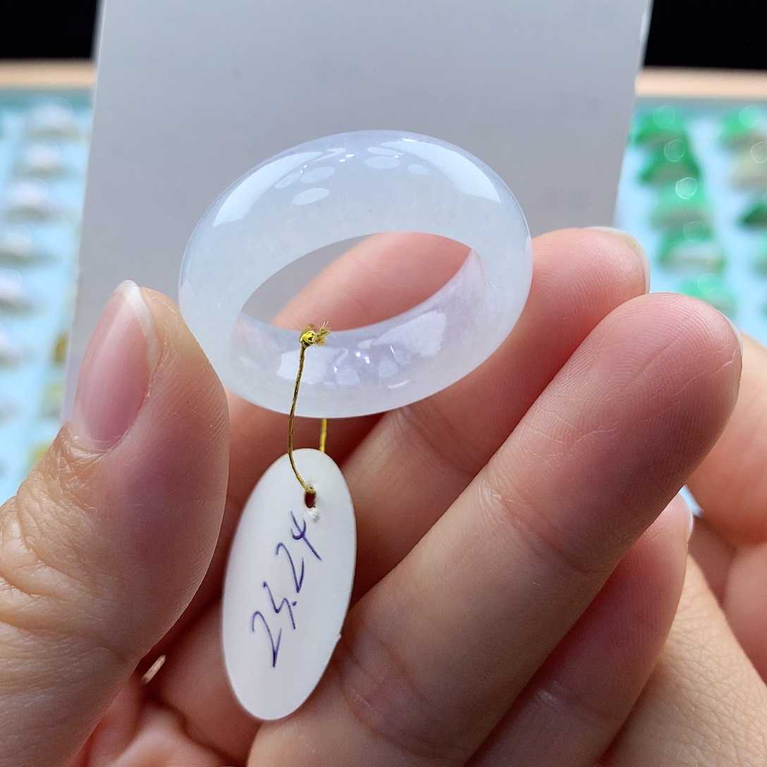 翡翠戒指未镶嵌2324圈