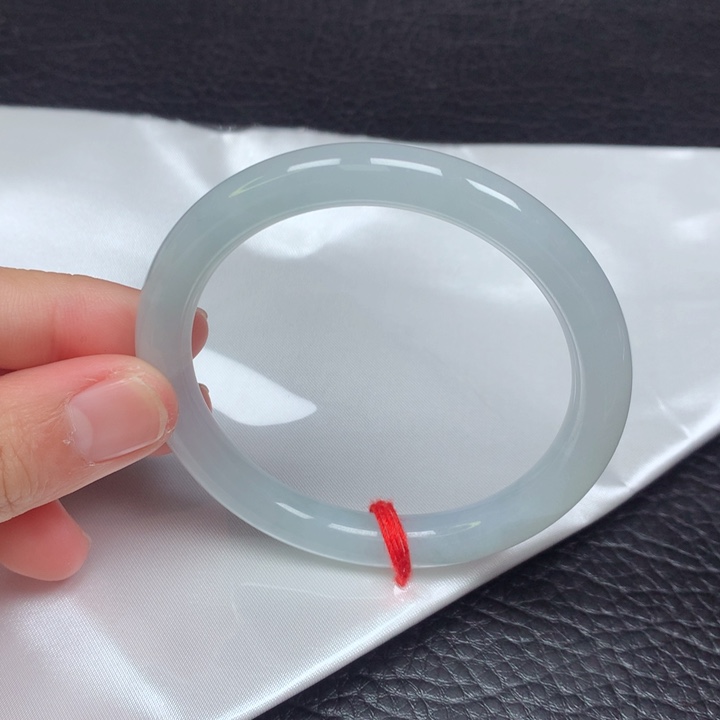 翡翠手镯（圆镯）未镶嵌