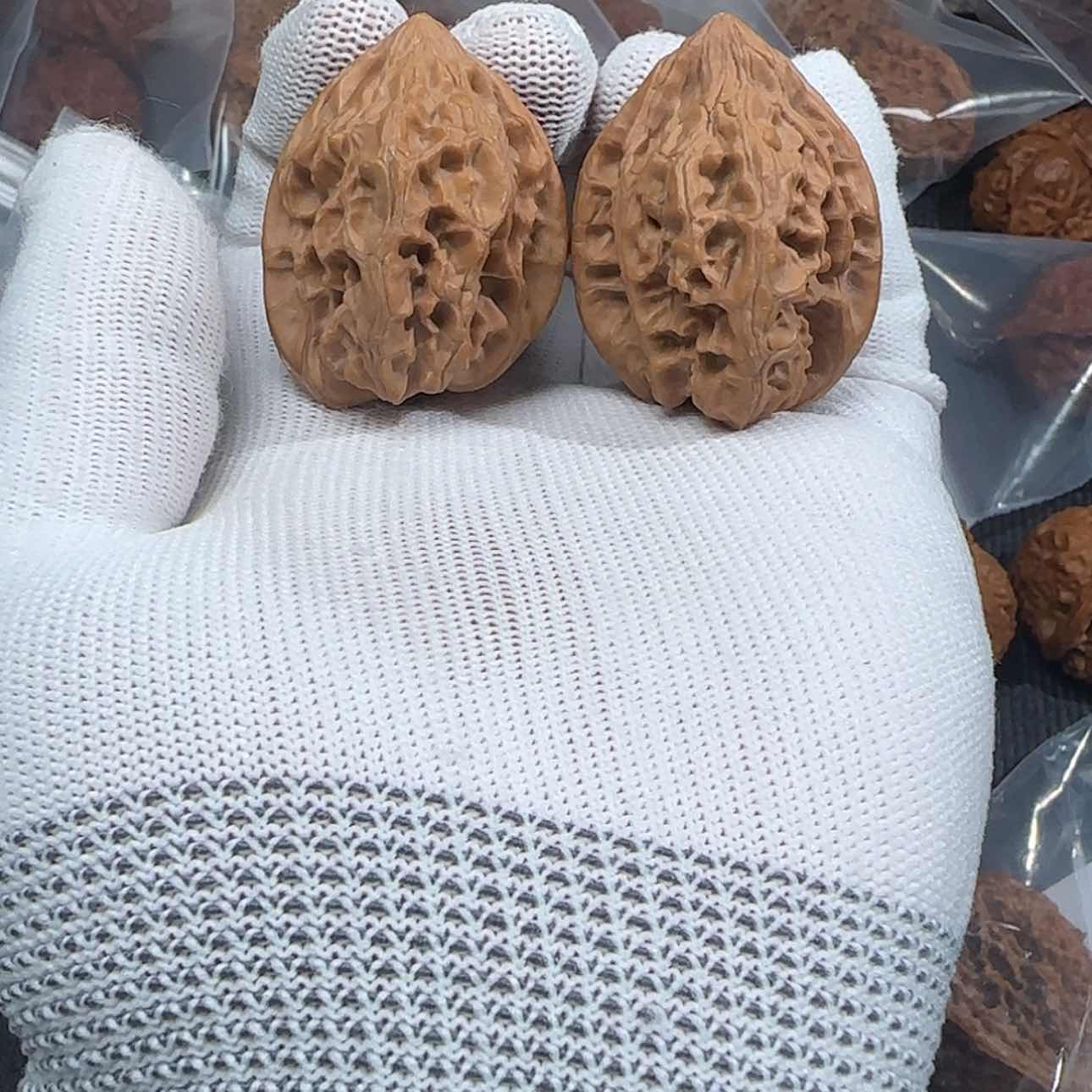 【闪购商品】文玩核桃把件子午鸡心