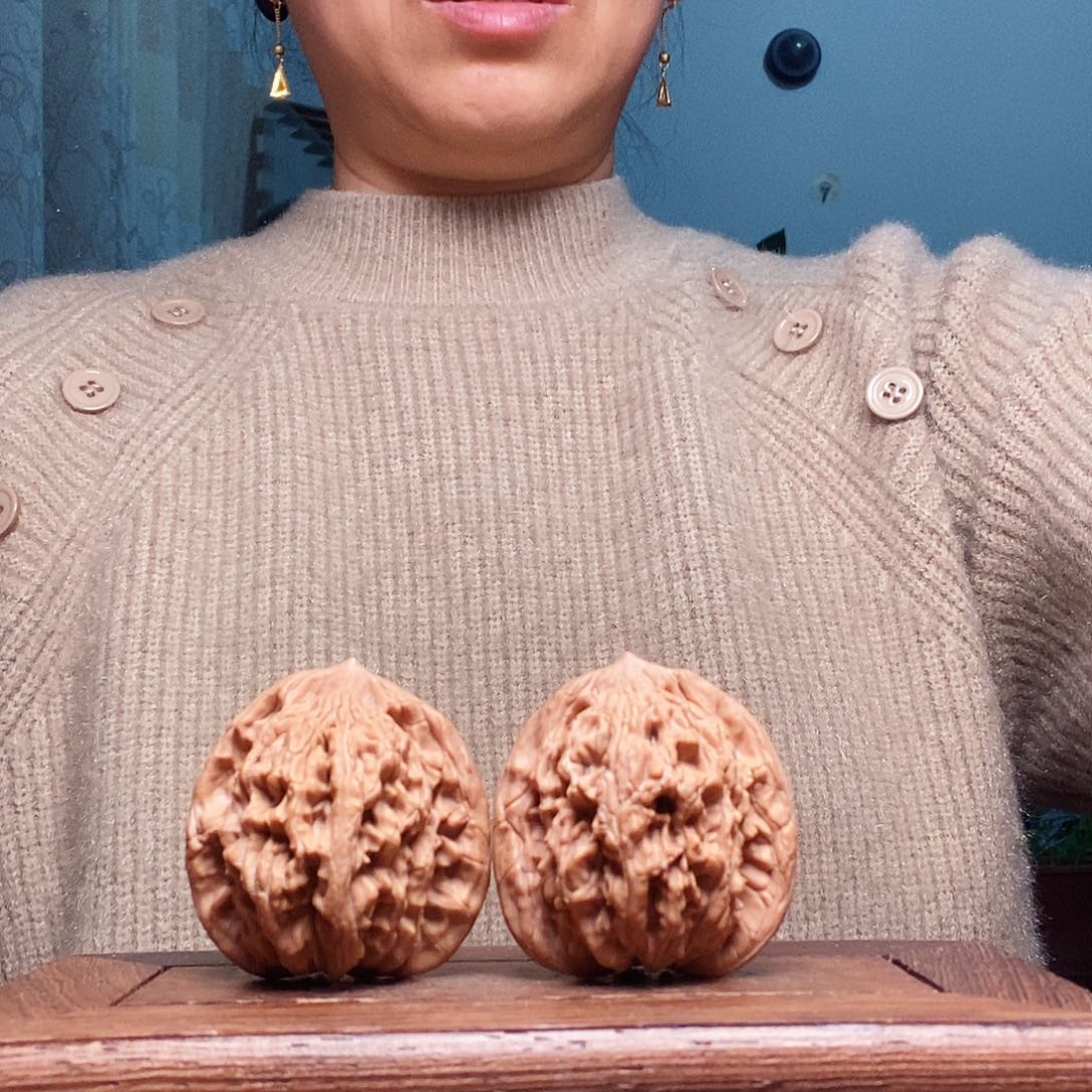 牟****吊坠文玩核桃虎头