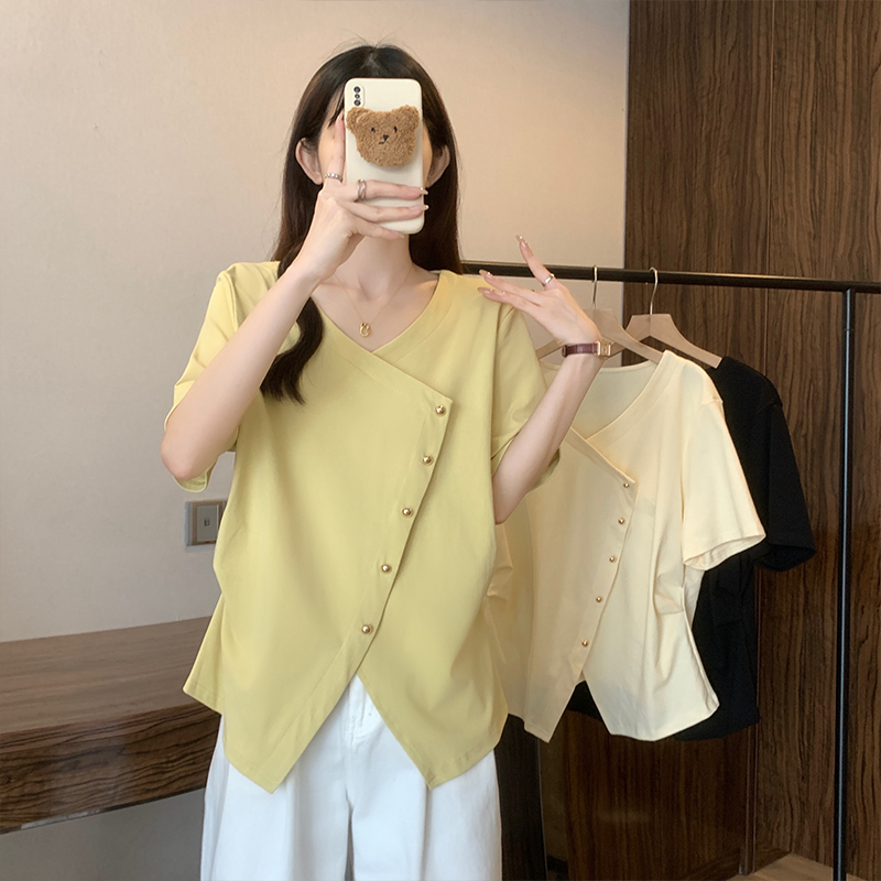 A胖mm大码女简约休闲v领上衣夏季宽松褶皱遮肚不规则别致短袖T恤