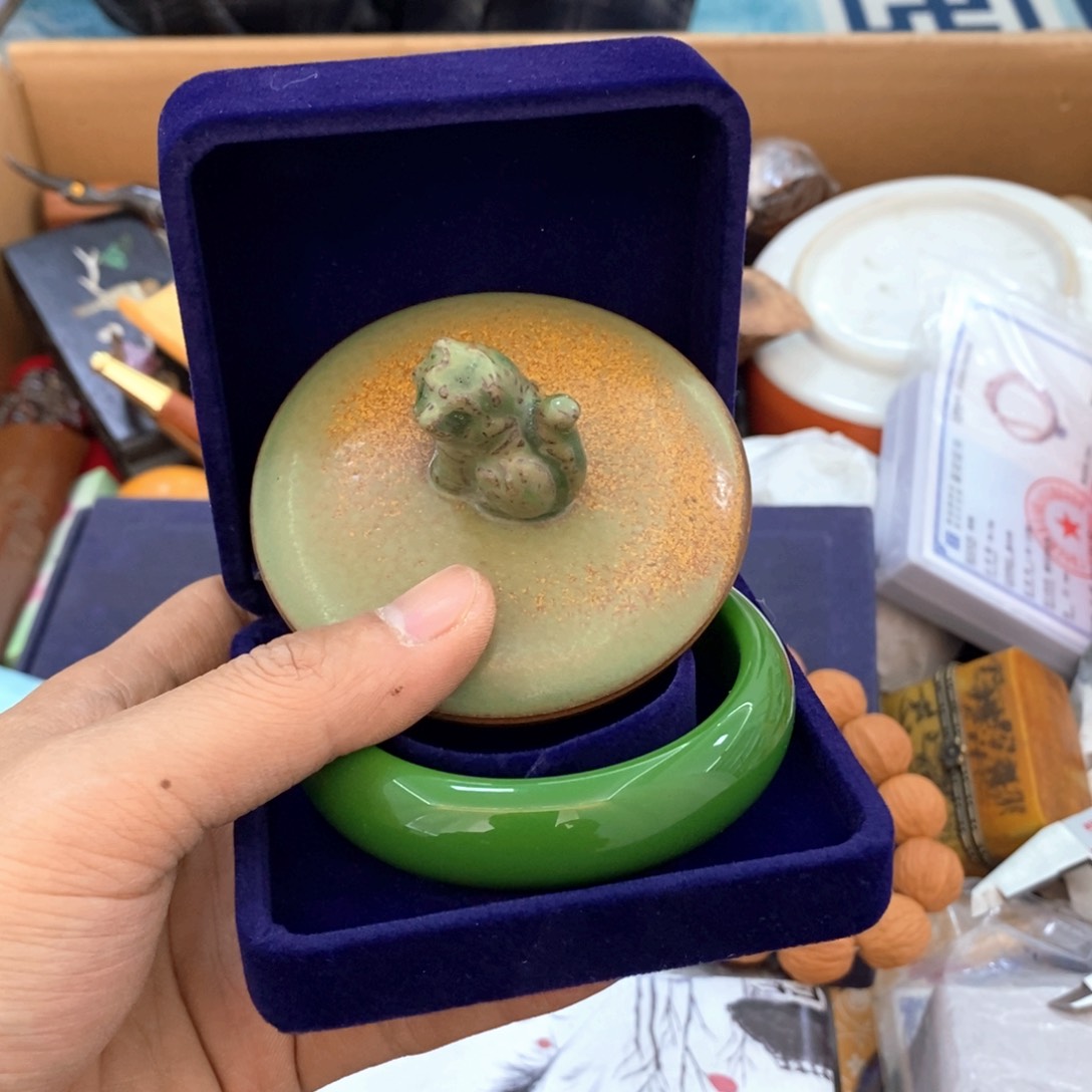 瓷片哈哈哈哈哈太