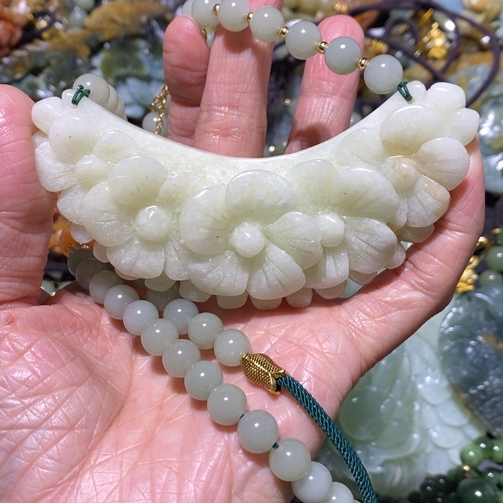 岫玉岫玊吊坠未镶嵌