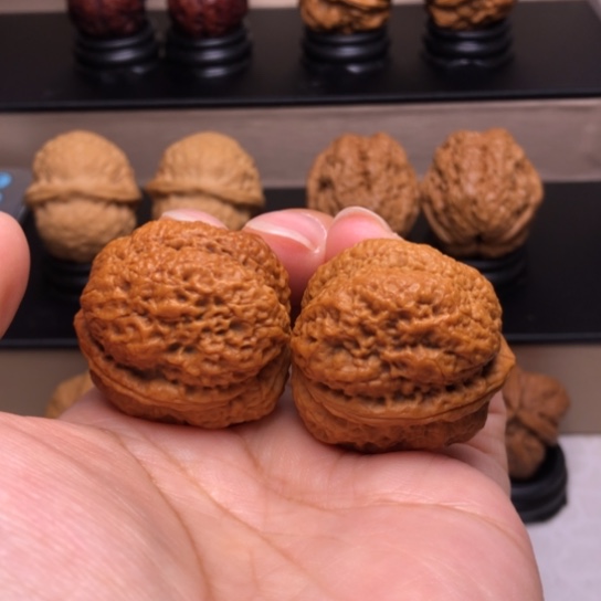 文玩核桃把件古树蚂蚁开背金蟾王59