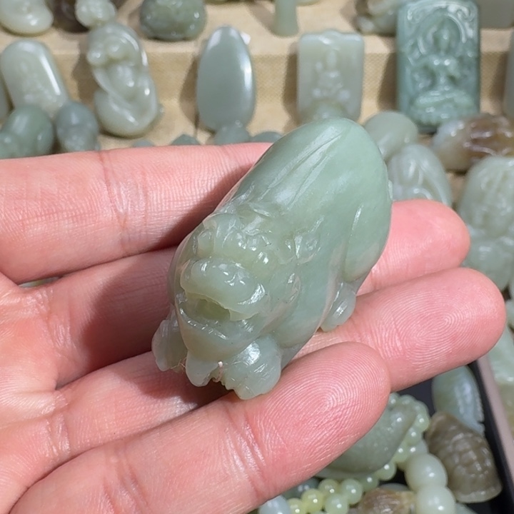 和田玉挂件未镶嵌