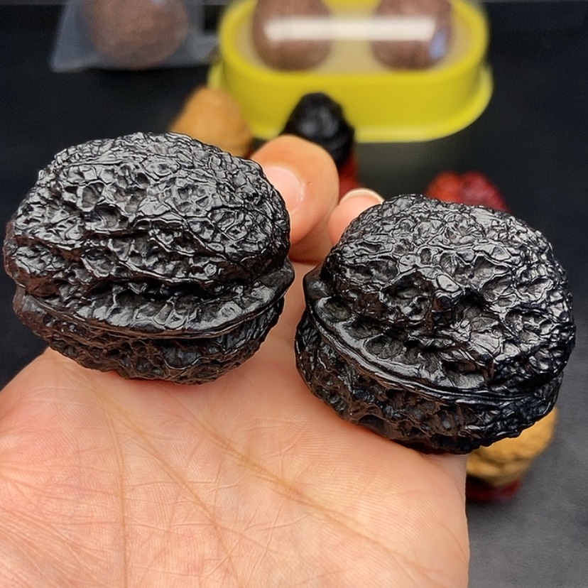 【闪购商品】把件文玩核桃40尺饕餮金蟾52.5克