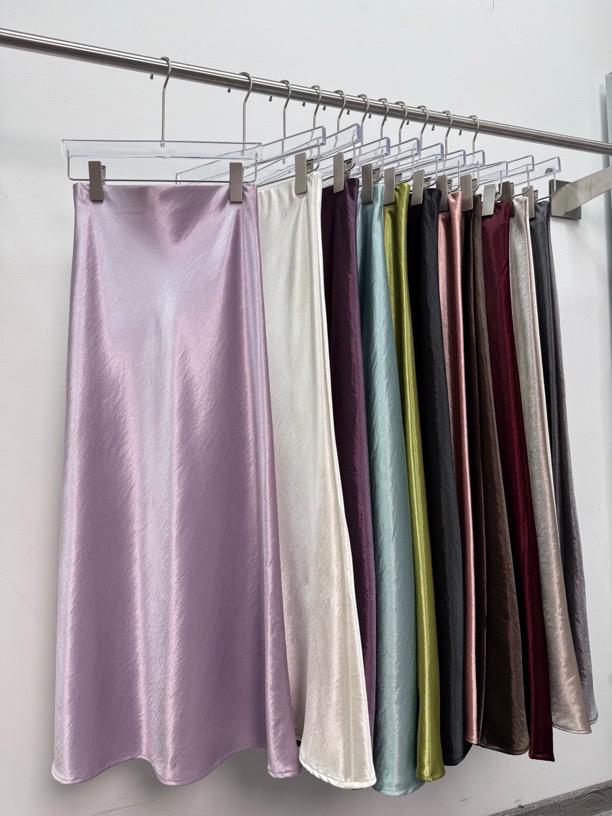 深圳南油（半裙）高腰醋酸半身裙斜裁橡筋腰显瘦百搭包臀鱼尾摆