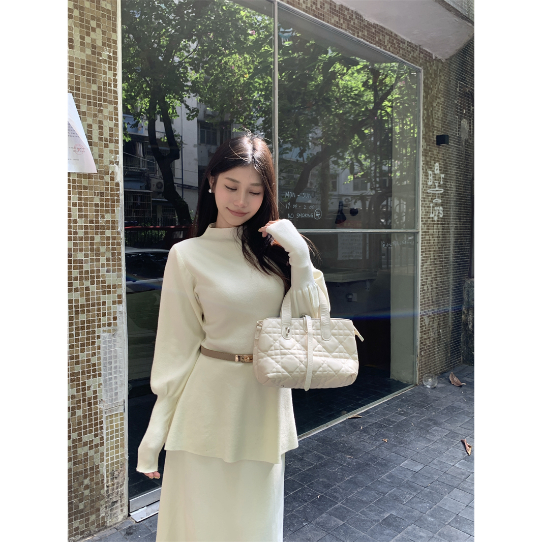 打底衫女内搭收腰毛衣新款半高领灯笼袖显瘦针织衫上衣配腰带修身