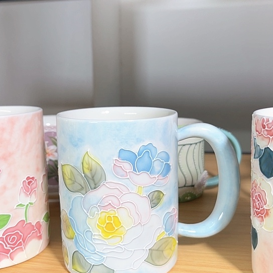 手绘高温釉下彩陶瓷