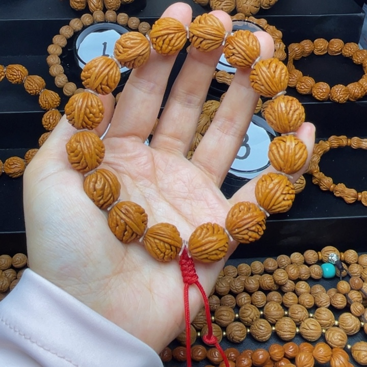 吊坠桃核刺孔桃核