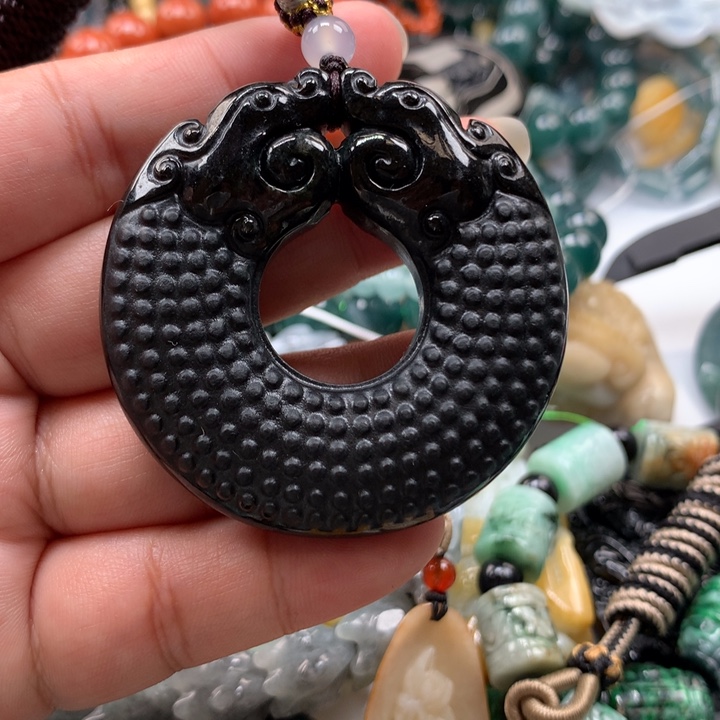 翡翠颈饰未镶嵌保真天然A货翡翠