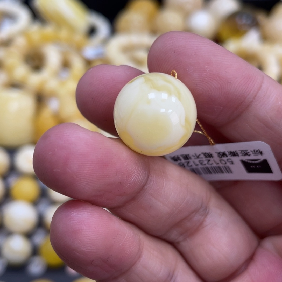 未镶嵌琥珀珠宝奇石16.5mm