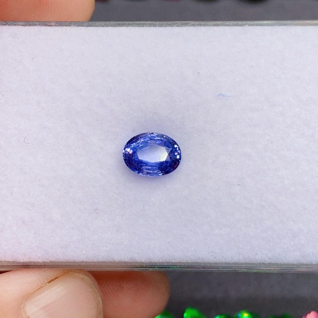 蓝宝石裸石天然无烧