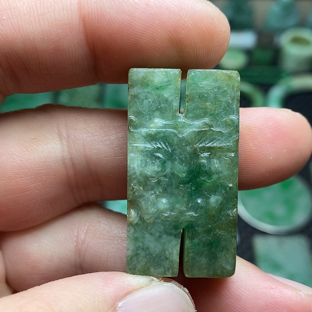 翡翠挂件未镶嵌缅甸天然翡翠双管勒子