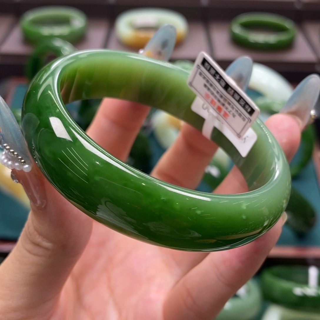 和田玉（碧玉）未镶嵌手镯5758