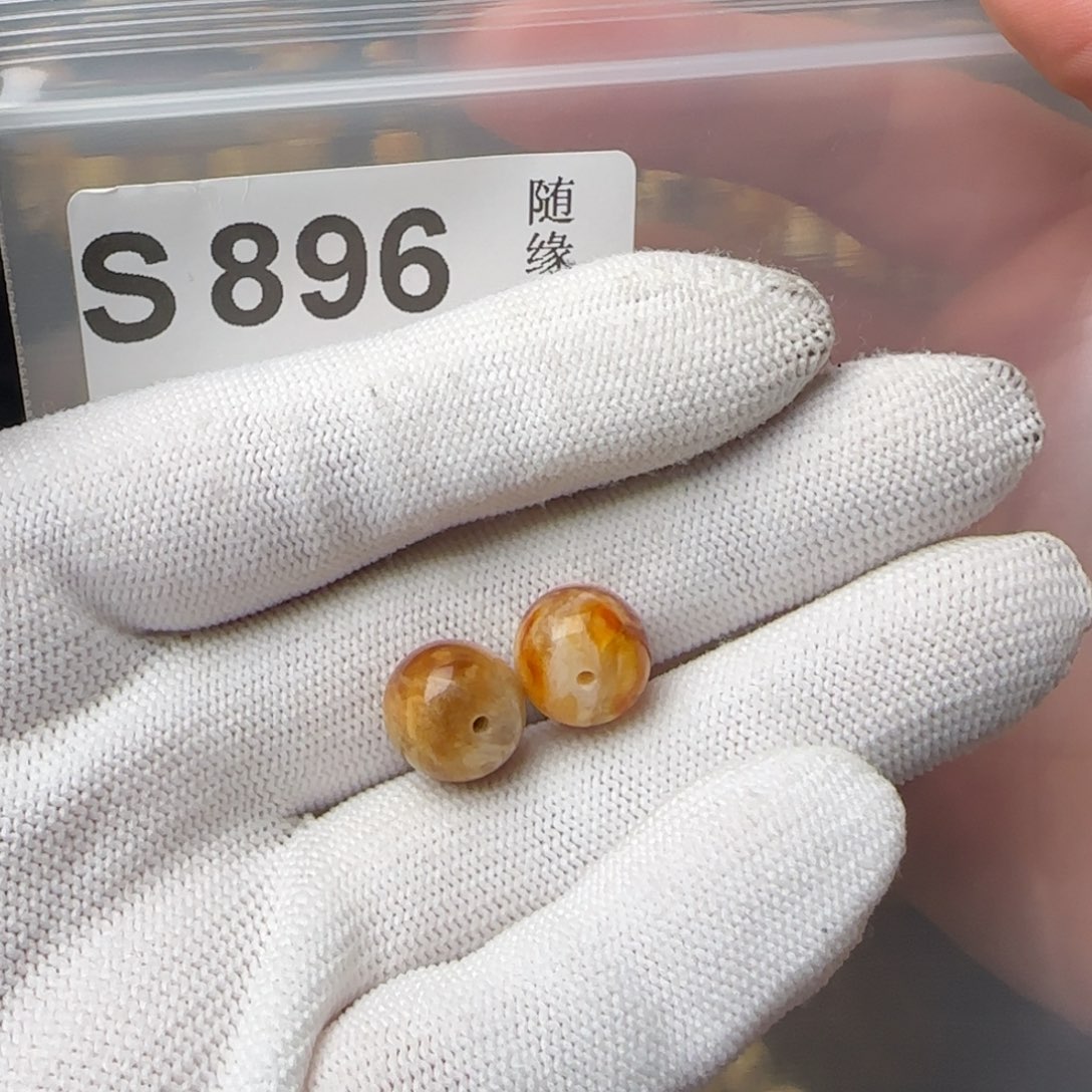 琥珀裸石未镶嵌佐*风老型