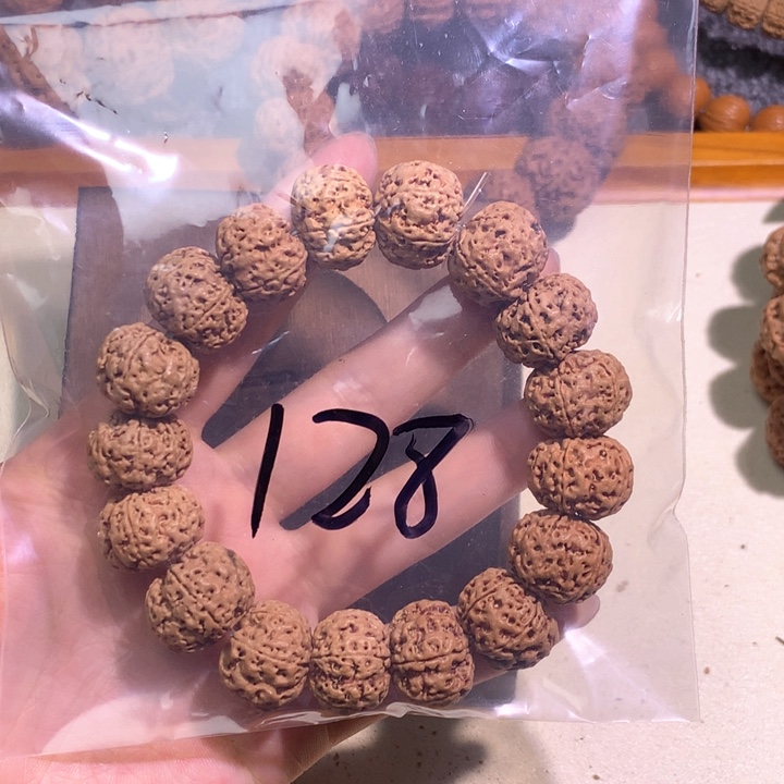 吊坠金刚菩提行***死10 yhyyhjjkkl