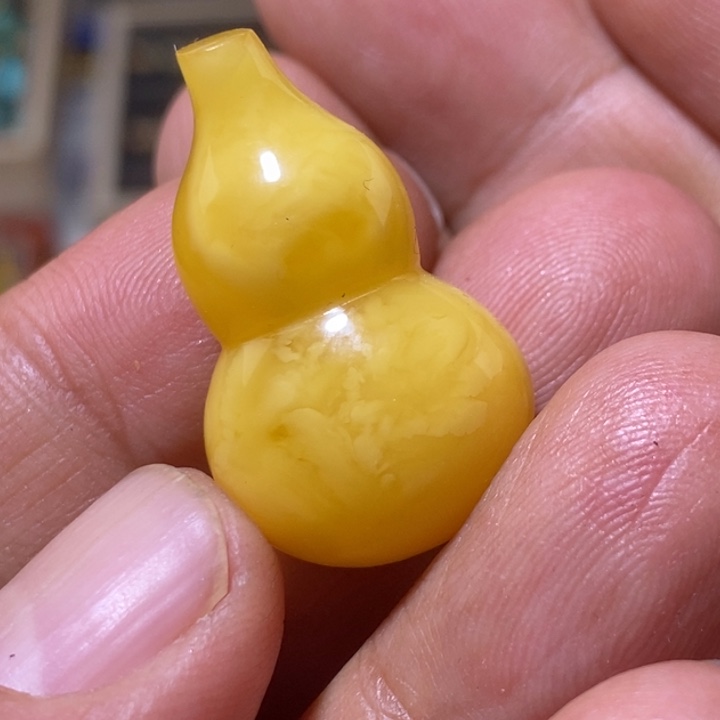 蜜蜡裸石未镶嵌配饰